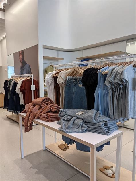 everlane boston photos